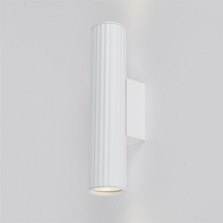 Lumière murale Anna GU10 cannelée de haut en bas, blanc sabl