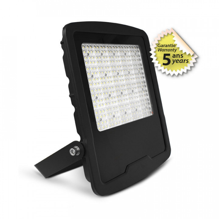 LUMOS ASYM PROJ 200W 4K 40degrés90degrés